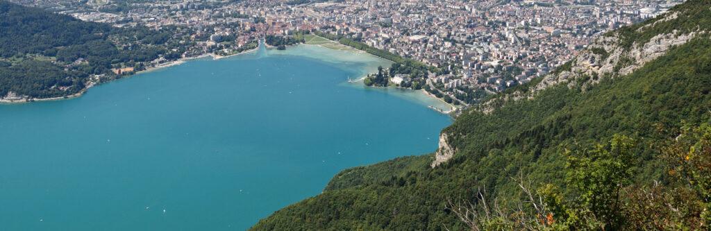 Annecy, vue du mont Veyriez (Haute-Savoie, France)